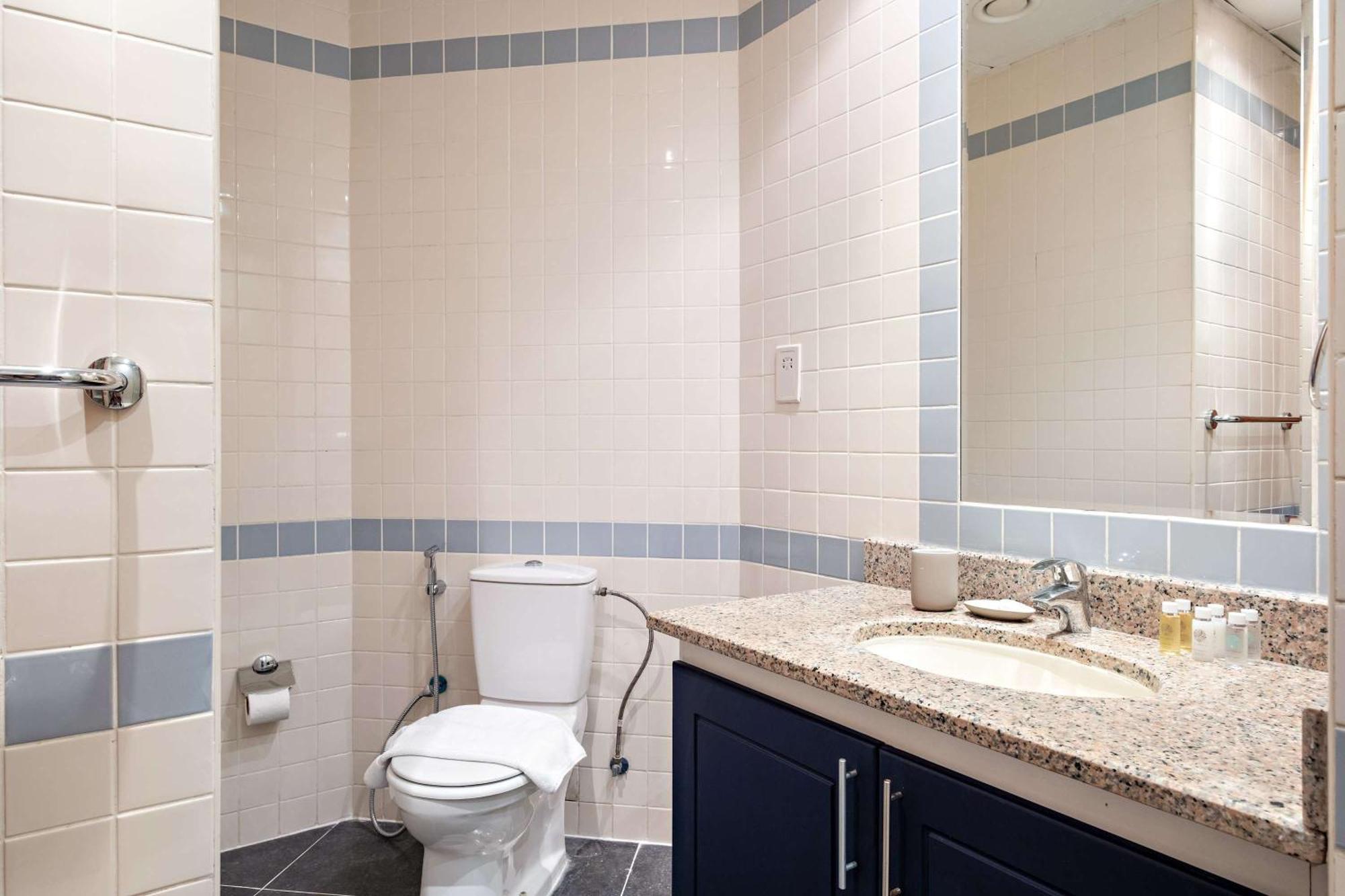 Apartment Silkhaus Chic At Barsha Heights In Madison